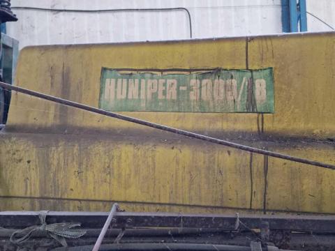 Huniper 3000 literes szántóföldi permetező 3000/18 Huniper 3000 literes szántóföldi permetező 3000/18