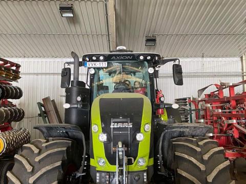 Mezőgazdasági gépszerelőt és kamion karbantartót keresünk Dunavecsére, szállás biztosított