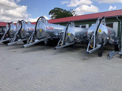 Fliegl szippantó tartálykocsi Fliegl szippantó tartálykocsi