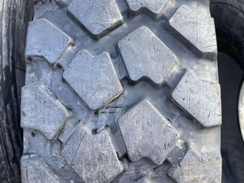 365/80R20 használt gumiabroncs Michelin és Continental