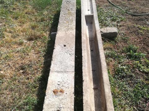 Villanyoszlop-gyám (vasbeton) eladó Villanyoszlop-gyám (vasbeton) eladó