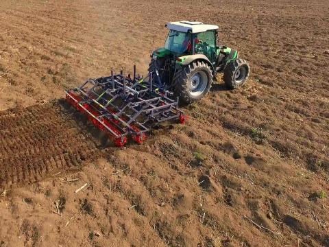 Madara Agro Fenix magágykészítő Madara Agro Fenix magágykészítő