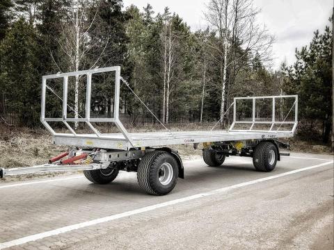 Új CYNKOMET 10 tonnás bálaszállító Új CYNKOMET 10 tonnás bálaszállító