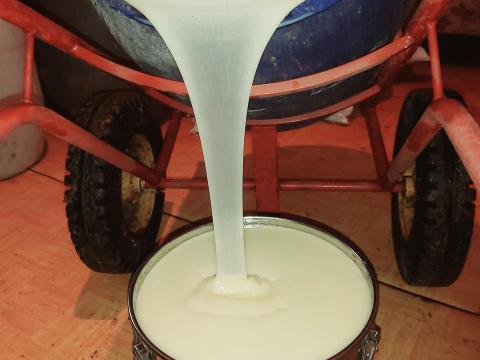 Termelői repceméz, hófehér krémméz, eladó hordós tételben Termelői repceméz, hófehér krémméz, eladó hordós tételben