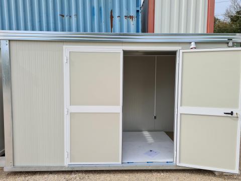 SZIGETELT RAKTÁRKONTÉNER SZIGETELT RAKTÁRKONTÉNER
