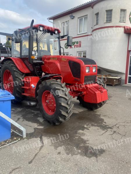 BELARUS- 1221.7 MTZ Traktor Raktárról