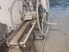 Eladó kézi szecskázó tartalék alkatrészekkel, késekkel