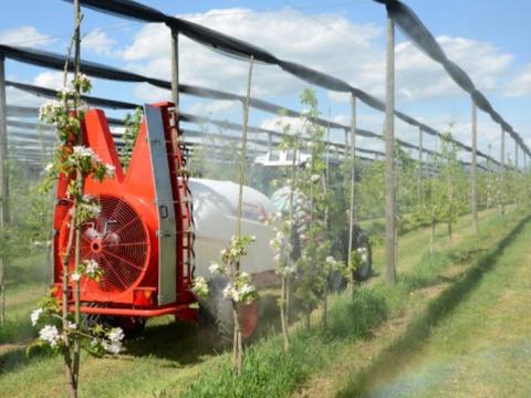 Agromehanika AGP 1000 PE,  AGP 1000 EN (U) – 2000 EN (U) vontatott permetezőgépek,  készletről Agromehanika AGP 1000 PE,  AGP 1000 EN (U) – 2000 EN (U) vontatott permetezőgépek,  készletről