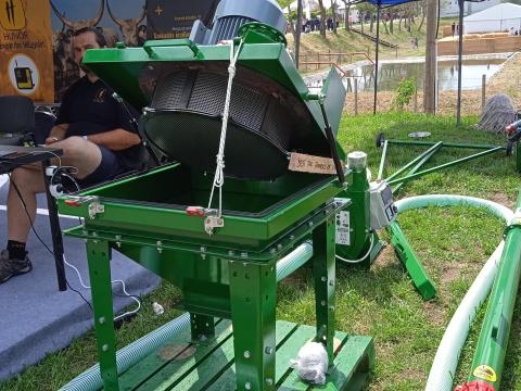 M-ROL Gravitációs terménydaráló 7,5 kW M-ROL Gravitációs terménydaráló 7,5 kW