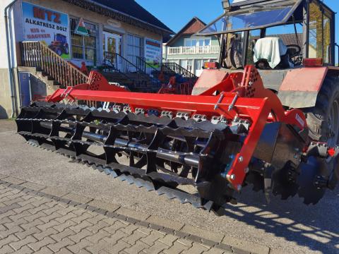 Rövidtárcsa TIGER Junior 2,7 m / 510 lapokkal, törő hengerrel