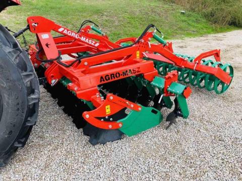 Agro-Masz Bt. 30 függesztett rövidtárcsa Agro-Masz Bt. 30 függesztett rövidtárcsa