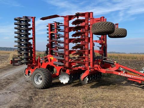 Agrimet Multicat 6 HD 6 m féligfüggesztett rövidtárcsa eladó Agrimet Multicat 6 HD 6 m féligfüggesztett rövidtárcsa eladó