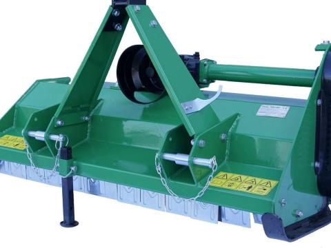 Új EFG145 vízszintes tengelyű kalapácsos szárzúzó 145 cm munkaszélességgel Új EFG145 vízszintes tengelyű kalapácsos szárzúzó 145 cm munkaszélességgel