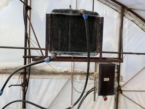 Fóliasátor,  - csarnok fűtésre alkalmas radiátorok / hőcserélők/ eladók Fóliasátor,  - csarnok fűtésre alkalmas radiátorok / hőcserélők/ eladók