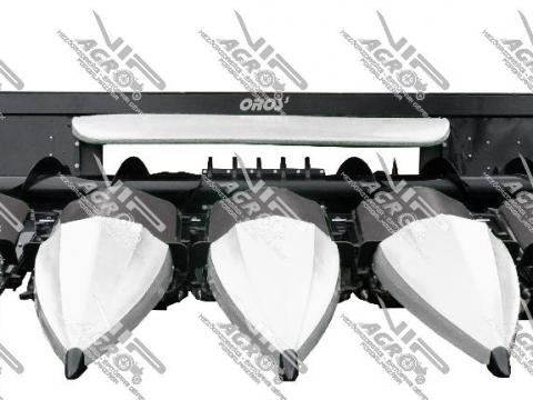 Új OROS CLASSIC 3 HSA 8 soros szárzúzós kukorica betakarító adapterek Új OROS CLASSIC 3 HSA 8 soros szárzúzós kukorica betakarító adapterek