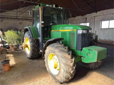 John Deere 7810 traktor, első tulajdonostól, rendszeresen szervizelve