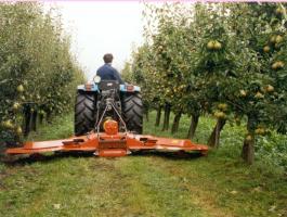 PERFECT DR kétoldalas lengőszárnyas kasza gyümölcsültetvényhez állítható munkaszélességgel