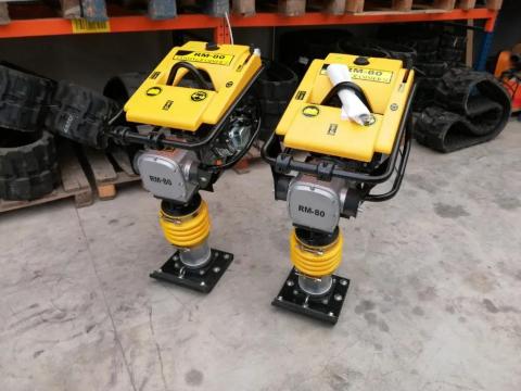 Új döngölőbéka,  RM 80 és RM75 Új döngölőbéka,  RM 80 és RM75