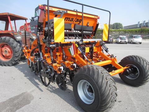 MAAG SICURA SSM mechanikus vontatott Min Till vetőgép MAAG SICURA SSM mechanikus vontatott Min Till vetőgép
