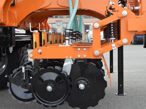 MAAG SICURA SSP pneumatikus vontatott Min Till vetőgép MAAG SICURA SSP pneumatikus vontatott Min Till vetőgép