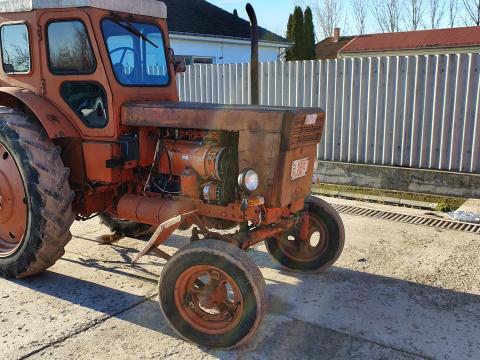 Vladimirec T-40,  piros rendszámos,  friss műszaki Vladimirec T-40,  piros rendszámos,  friss műszaki