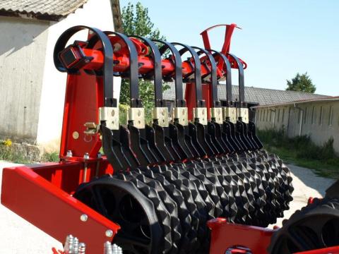 He-Va Tip Roller 6, 3 m Cambridge 510 mm henger simítóval He-Va Tip Roller 6, 3 m Cambridge 510 mm henger simítóval