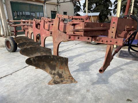 Rába IH 10-720 5 fejes ágyeke +szántáselmunkáló húzó Rába IH 10-720 5 fejes ágyeke +szántáselmunkáló húzó