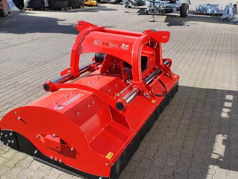 Eladó új Tehnos MUH 280-300R LW Heavy univerzális szárzúzók ajándékkal Eladó új Tehnos MUH 280-300R LW Heavy univerzális szárzúzók ajándékkal