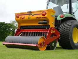 VREDO AGRI Compact mechanikus gyepvetőgép,  direktvetőgép kivitel