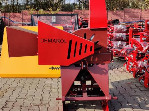 Új Demarol R12 kardánhajtású ágdaráló,  faaprító VIP AGRO Kft Új Demarol R12 kardánhajtású ágdaráló,  faaprító VIP AGRO Kft