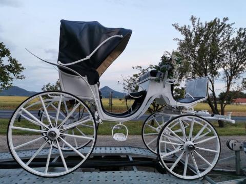 Hintó eladó Hintó eladó