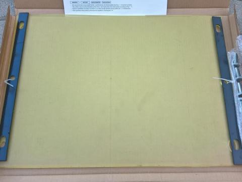 Átlátszó kopásálló poliuretán ipari gumilap 57x41x0,6 cm lapvibrátorhoz, térkövezéshez, talajtömörítéshez