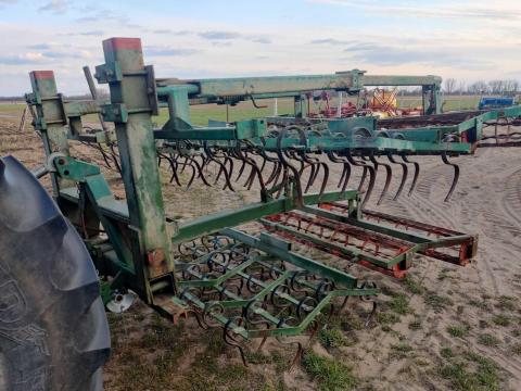 Kombinátor 4.5m hidraulikus csukású magágykészítő Kombinátor 4.5m hidraulikus csukású magágykészítő