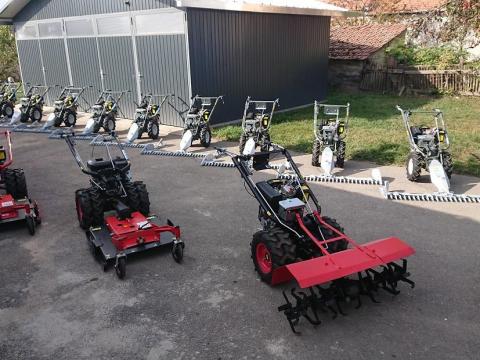 MF70 MF-70 MF70 IPARI ÖNJÁRÓ KISTRAKTOR SOK ADAPTERREL MF70 MF-70 MF70 IPARI ÖNJÁRÓ KISTRAKTOR SOK ADAPTERREL