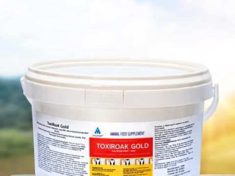 TOXIROAK GOLD mikotoxin-semlegesítő készítmény gyógynövényekkel,  szerves savakkal és réz-szulfáttal haszonállatoknak,  1 kg