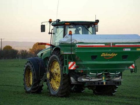 Dönder 2500 I Műtrágyaszóró az importőrtől I KÉSZLETRŐL Dönder 2500 I Műtrágyaszóró az importőrtől I KÉSZLETRŐL