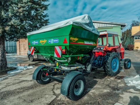Dönder T-2500 PRO I vontatott műtrágyaszóró az importőrtől I PRO kivitel Dönder T-2500 PRO I vontatott műtrágyaszóró az importőrtől I PRO kivitel