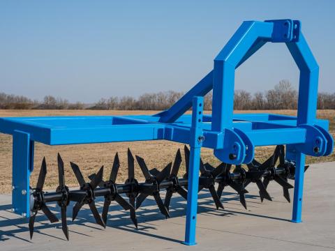 Gyepszellőztető / legelőszellőztető,  BEVEZETŐ ÁRON Gyepszellőztető / legelőszellőztető,  BEVEZETŐ ÁRON