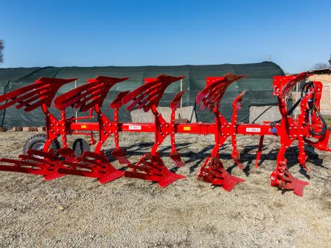 Váltvaforgató eke I ÜNLÜ I 5 fejes I 5 ÉV garancia