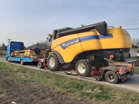 Kombájn szállítás vágóasztallal országosan! Gépszállítás! Traktor,  Pótkocsi,  Rába,  Mtz Kombájn szállítás vágóasztallal országosan! Gépszállítás! Traktor,  Pótkocsi,  Rába,  Mtz