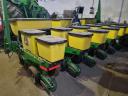 Eladó megkímélt John Deere 1750 szemenkénti vetőgép (6 soros)