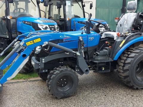 Homlokrakodós kistraktor Sonalika Solis 26 HST - eladó Homlokrakodós kistraktor Sonalika Solis 26 HST - eladó