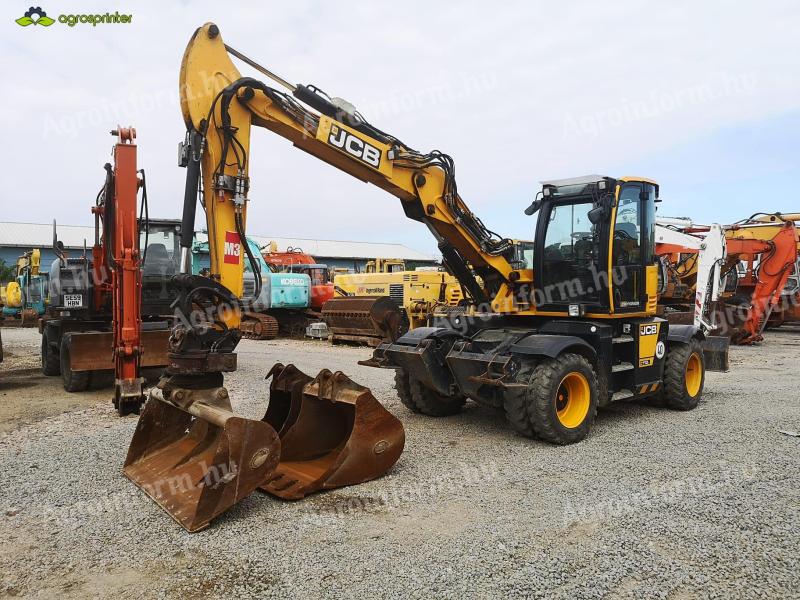 JCB HYDRADIG 110W gumikerekes kotró Rototilttal