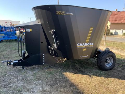 Celikel Charger 12 12m3-es takarmánykeverő-kiosztó kocsi készletről azonnal elvihető Celikel Charger 12 12m3-es takarmánykeverő-kiosztó kocsi készletről azonnal elvihető