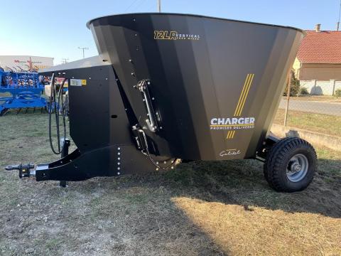 Celikel Charger 12 12m3-es takarmánykeverő-kiosztó kocsi készletről azonnal elvihető Celikel Charger 12 12m3-es takarmánykeverő-kiosztó kocsi készletről azonnal elvihető