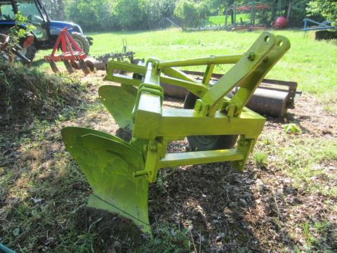 Kétfejes eke eladó Kétfejes eke eladó