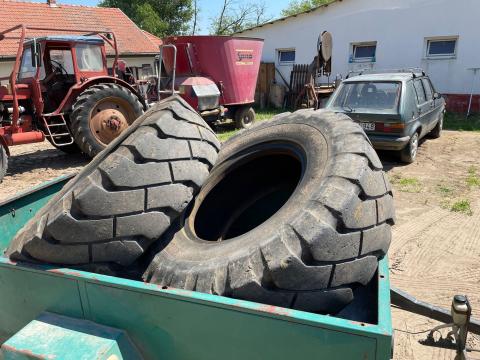 Eladó 4db Gumi!! 15,5x 25 ( ipari gumi abroncs) használt Eladó 4db Gumi!! 15,5x 25 ( ipari gumi abroncs) használt