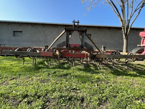 Kombinátor Kombinátor