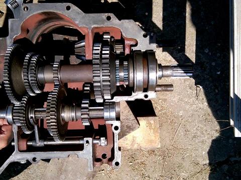 TZ-4K motor és váltó alkatrész TZ-4K 10 és TZ-4K 14 kerti traktorhoz TZ-4K motor és váltó alkatrész TZ-4K 10 és TZ-4K 14 kerti traktorhoz