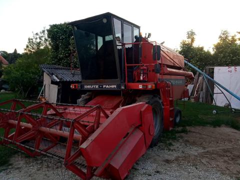 Deutz-Fahr M-2385 kombájn Deutz-Fahr M-2385 kombájn